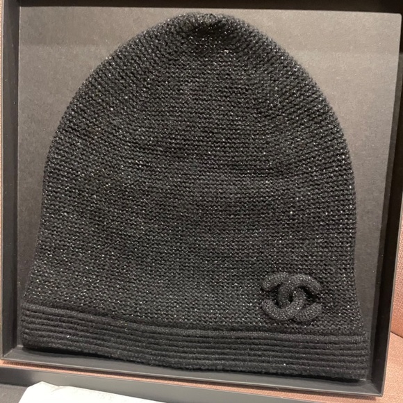 Rare Chanel Cashmere & Viscose Beanie - Picture 3 of 5